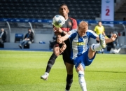 三亿体育体育课程-沙尔克遭遇主场失利，陷入连败泥沼