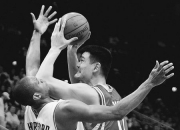 三亿体育体育官方入口-火箭双核狂砍80分，擒下老鹰