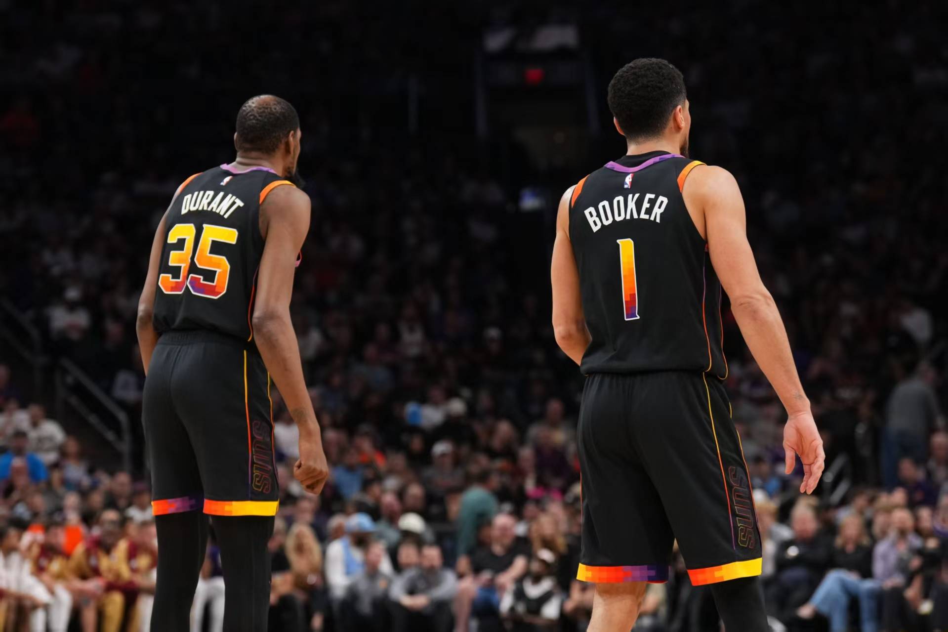 火箭主场大胜太阳，继续领跑西部的简单介绍