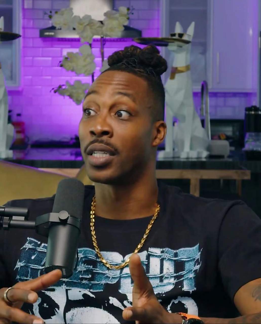 霍华德牵制杀手节奏，雷霆绊倒湖人神盾远航的简单介绍