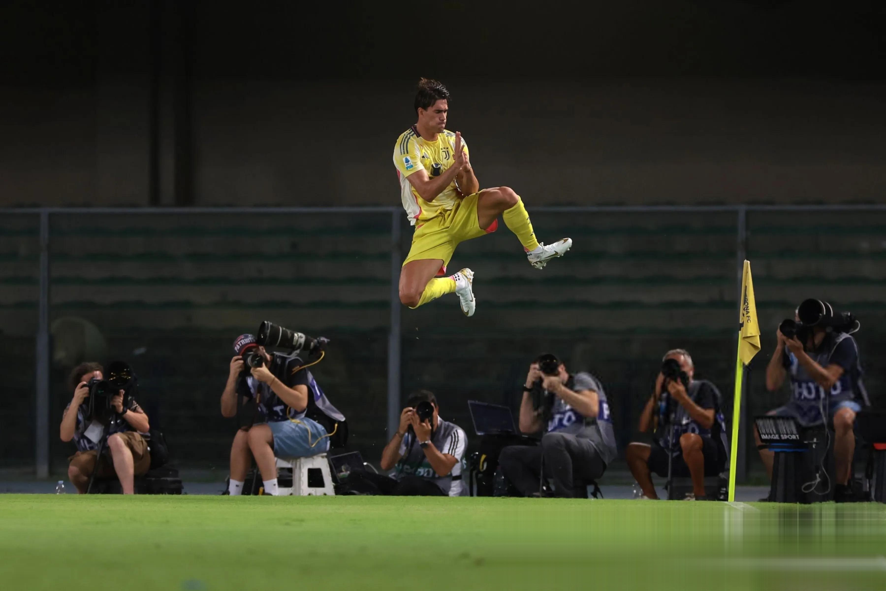 关于尤文图斯门将神扑救主,意甲豪门继续领先积分榜的信息 关于尤文图斯门将神扑救主,意甲豪门继续领先积分榜的信息