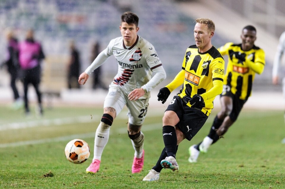 希腊中锋助球队连胜铁血表现获赞誉的简单介绍