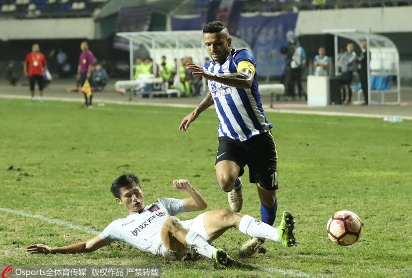 在甲联赛主场一方取得胜利，锁定联赛前四位置