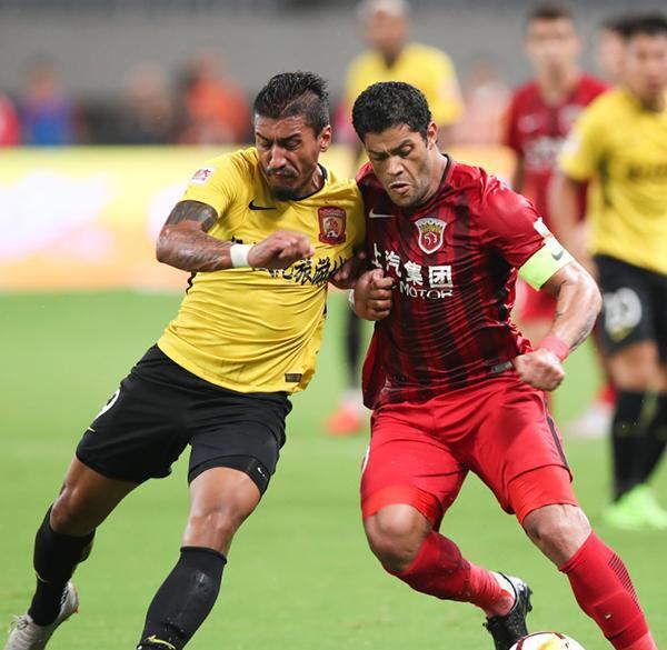 重庆难缠恒大奇袭卫冕,形势对决悬念 重庆难缠恒大奇袭卫冕,形势对决悬念